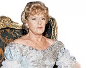 Фрейндлих подарили бриллиантовое колье