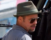 Загадочное тату Брэда Питта