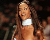 Наоми Кэмпбелл в очередной раз вляпалась