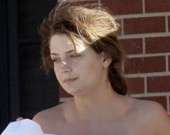 Миша Бартон начала пить с 14 лет