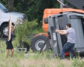 В Дженнифер Энистон стреляли