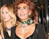 Софи Лорен затмила молодых актрис!