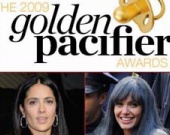 Джоли и Хайек названы почетными матерями