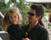 Кристиан Бэйл и его малышка