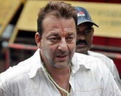 Звезду Болливуда выпустили из тюрьмы