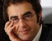 Любовный треугольник Атома Эгояна