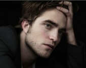 Роберт Паттинсон боится голых женщин