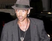 Сынишка спас Коллину Фарреллу жизнь