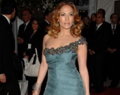 Самые лучшие наряды звезд