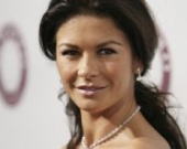 Кэтрин Зета-Джонс обвинила врачей в болезни мужа