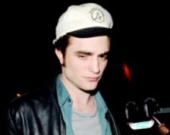 Паттинсон и Стюарт продолжают проводить ночи вместе Паттинсон и Стюарт продолжают проводить ночи вместе