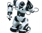 Режиссер "Bratz" снимет фильм о роботе