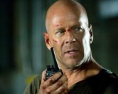 Жизнь Брюса Уиллиса стала веселее