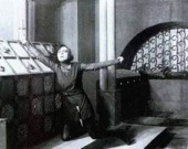 К Берлинале восстановили "трансгендерного" "Гамлета"