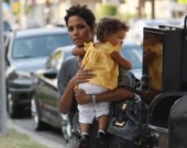 Холли и ее Нала