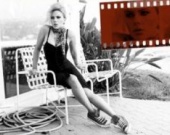 Скарлетт Йоханссон демонстрирует пухлые формы