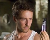 Эдварда Нортона отчислили из Халков