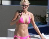 Из тюрьмы в бикини: Пэрис пришла в себя