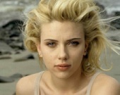 Скарлетт продает свидание