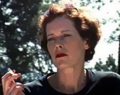 Эммануэль отметила день рождения в одиночестве