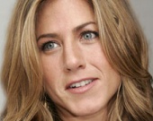 Анистон и Мейер сделают одинаковые тату