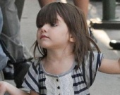 Кого копирует Сури Круз? Кого копирует Сури Круз?