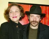 Мэгги Джилленхол выходит замуж