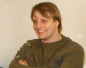 Александра Носика обследуют врачи