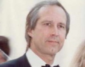 Чеви Чейз навестит "Братьев и сестёр"