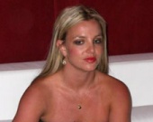 Бритни ходит на тусовки с папой