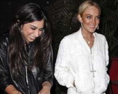 Лохан подозревают в однополой любви