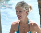 Тори Спеллинг не анорексик?