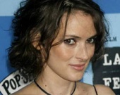 Вайнона Райдер помолвлена