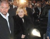 Мадонна гуляет по Москве!