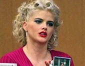 У дочери Анны Николь Смит пятый папа