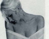 Литвинова увеличила грудь ради Земфиры