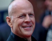 Брюс Уиллис подал в суд на принца