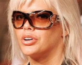 Анну Николь Смит убила пневмония