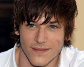 Топ-10 самых горячих молодых актеров