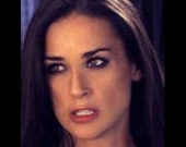 Деми Мур объявила голодовку