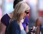 Сара Мишель Геллар и ее животик