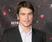 Новая роль Джоша Хартнетта