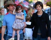 Том Круз вывел семью в народ