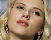 Скарлетт Йоханссон воспитывает молодежь