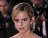 Спадающее платье Эммы Уотсон