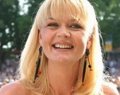 Меньшова встречается с женатыми