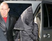 Кто прячется от папарацци?