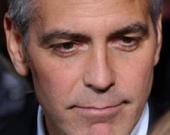 Джорджу Клуни угрожали автоматами