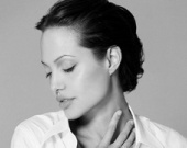 Что объединяет Джоли и Обаму