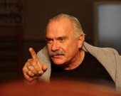 Михалков оскорбил Заворотнюк